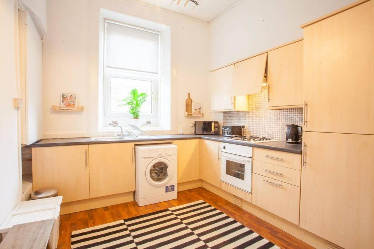 Stunning 2 Bed Property In Heart Of West End グラスゴー エクステリア 写真